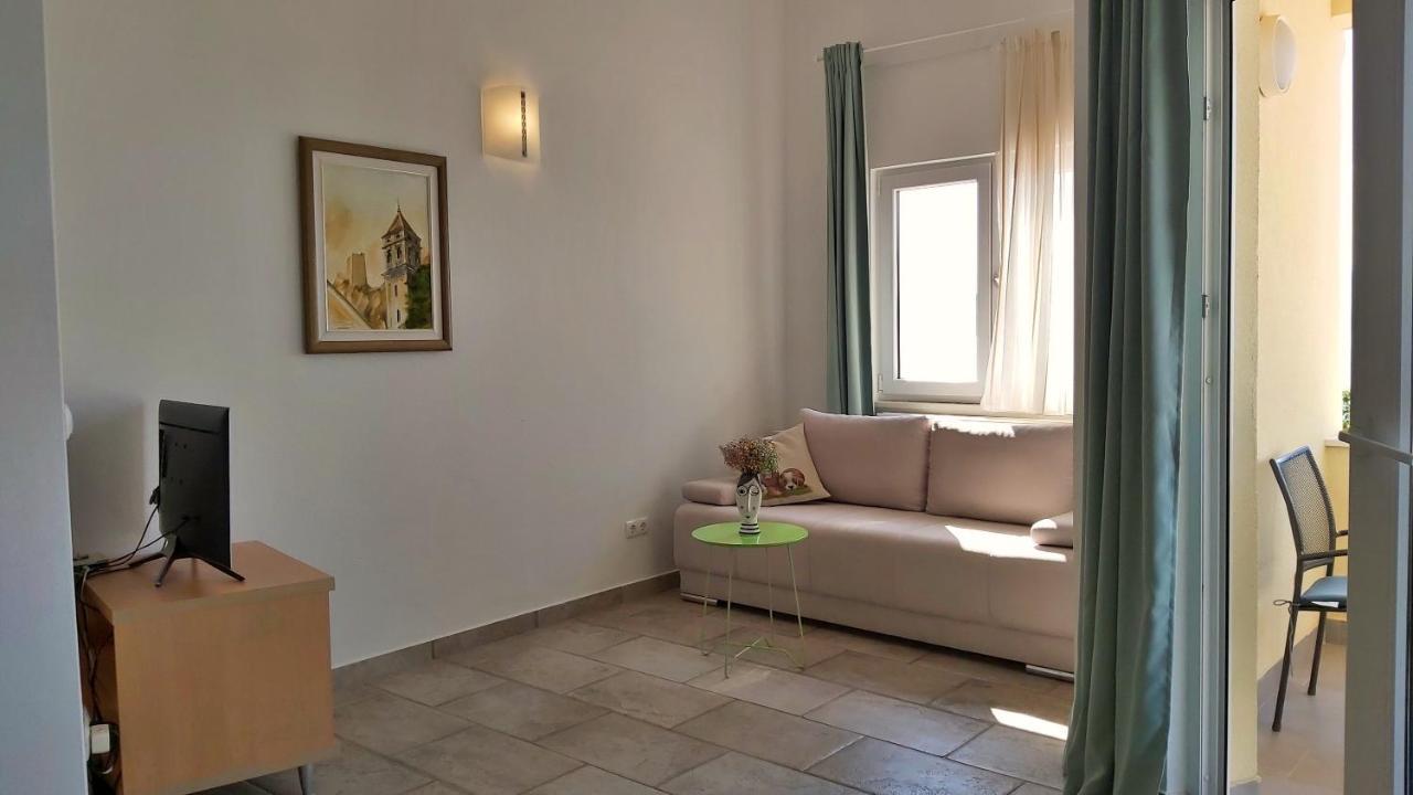 Apartments Borak Omiš Eksteriør billede
