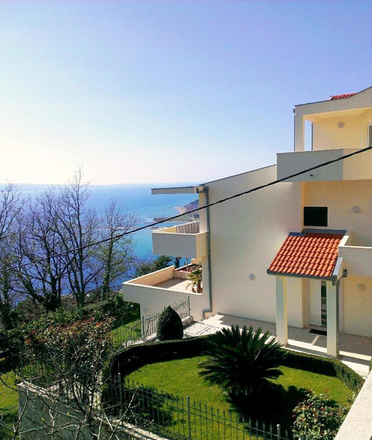 Apartments Borak Omiš Eksteriør billede