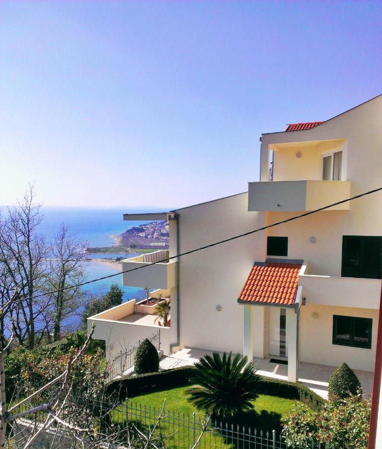 Apartments Borak Omiš Eksteriør billede